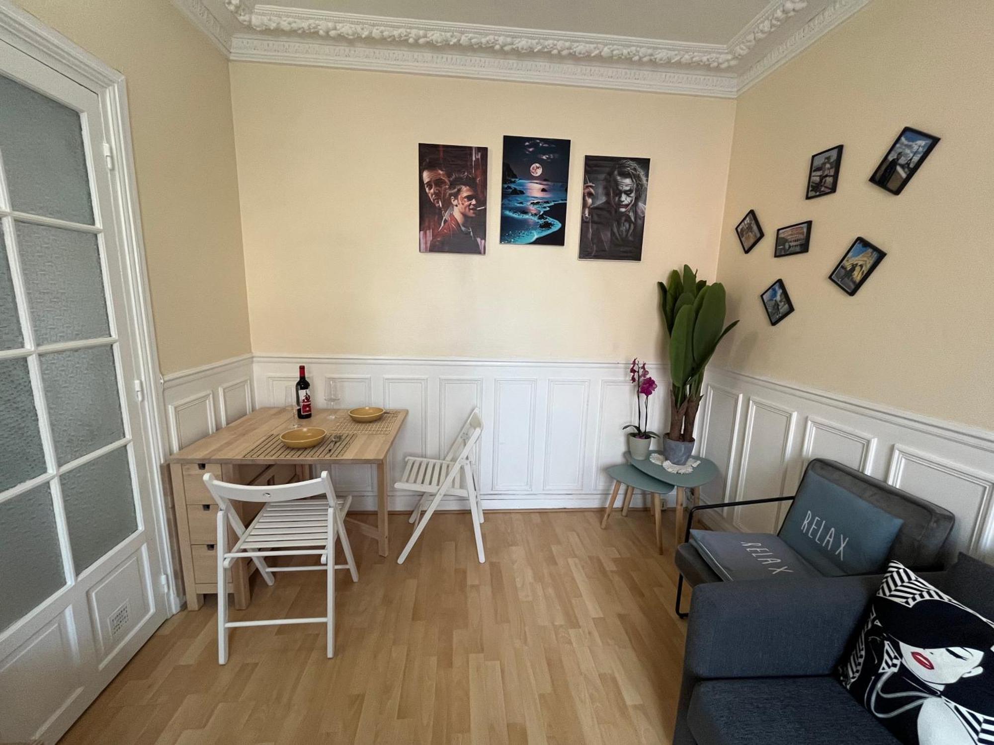 Apartment 2 Full In Paris
