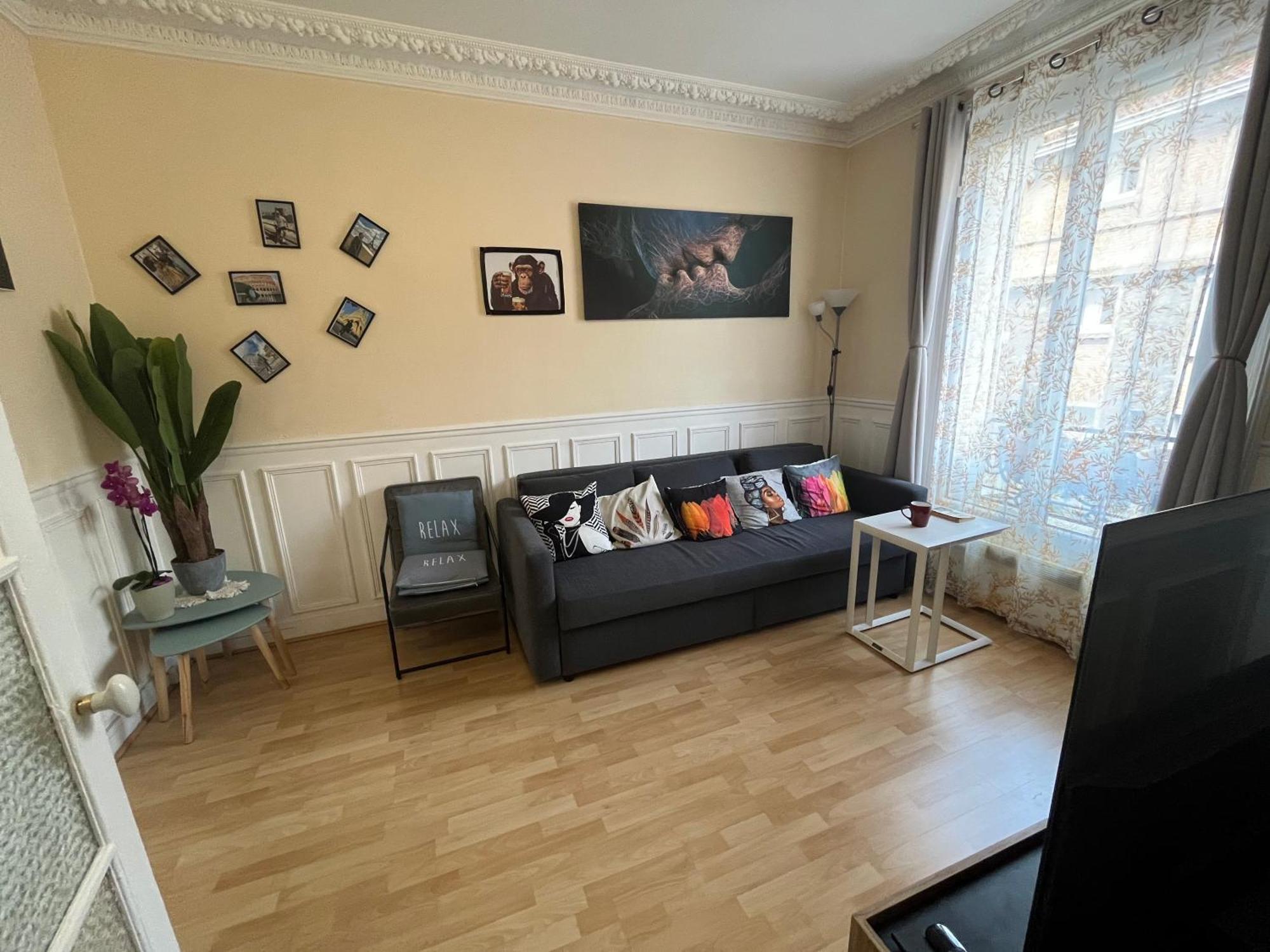 Apartment 2 Full In Paris